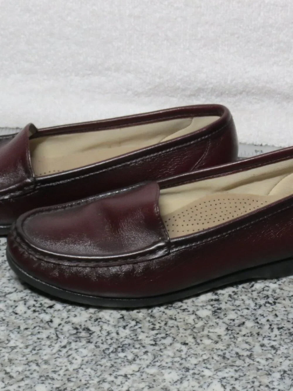 SAS Women’s 7.5M Simplify Everyday Loafer - Antique Wine
